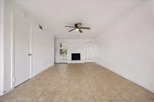 6645 Wanda Ln, Houston, TX 77074 - Photo 6