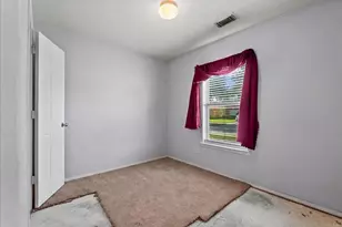 8202 Greenleaf St, Baytown, TX 77523 - Photo 16