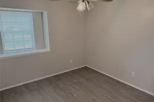 5033 Valleyview Dr, La Porte, TX 77571 - Photo 22