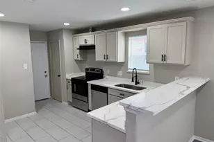 5033 Valleyview Dr, La Porte, TX 77571 - Photo 10