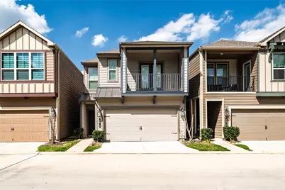 10918 Cannes Memorial Drive, Houston, TX 77043 - Photo 2
