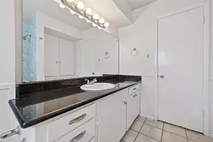 2319 Blue Willow Dr, Houston, TX 77042 - Photo 32