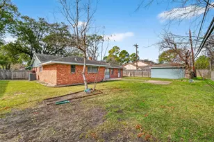 2319 Blue Willow Dr, Houston, TX 77042 - Photo 50