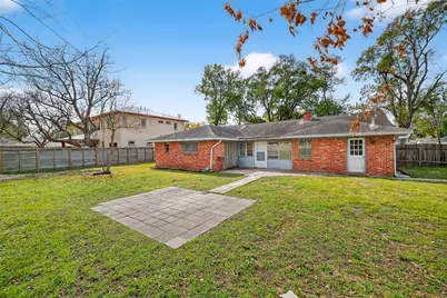 2319 Blue Willow Drive, Houston, TX 77042 - Photo 48