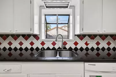 2319 Blue Willow Drive, Houston, TX 77042 - Photo 18