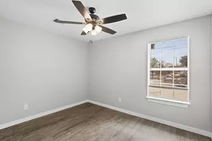 6121 Ridgemont St, Houston, TX 77087 - Photo 6