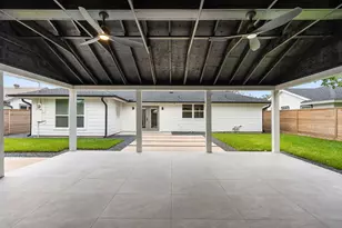 1910 Lynnview Dr, Houston, TX 77055 - Photo 28