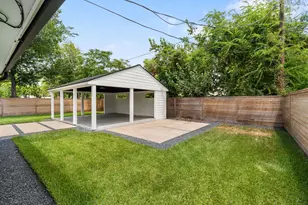 1910 Lynnview Dr, Houston, TX 77055 - Photo 24