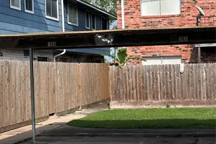 703 S 2nd St, La Porte, TX 77571 - Photo 12
