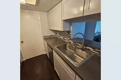 3875 Tanglewilde Street #3875, Houston, TX 77063 - Photo 4