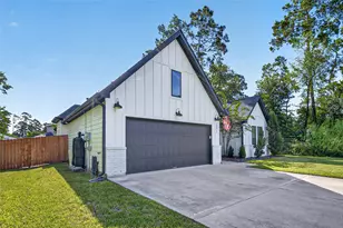 10372 Fairview Dr, Conroe, TX 77385 - Photo 1