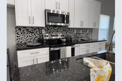 215 S 7 Th Street S, Beasley, TX 77417 - Photo 8