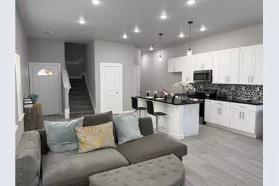 215 S 7 Th Street S, Beasley, TX 77417 - Photo 4