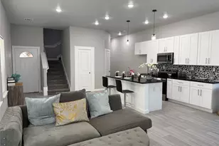 215 S 7 Th Street S, Beasley, TX 77417 - Photo 4