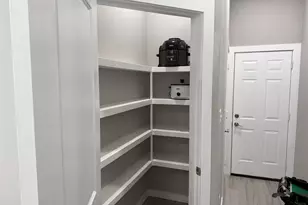 215 S 7 Th Street S, Beasley, TX 77417 - Photo 10