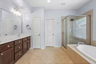 13806 Boca Grande Ln, Houston, TX 77044 - Photo 18