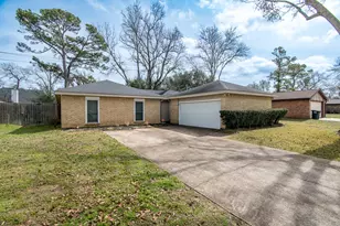 31322 Alice Ln, Tomball, TX 77375 - Photo 2