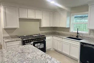 963 Coachlight, Houston, TX 77077 - Photo 2