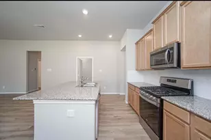 2926 Grand Hawthorne Rd, Conroe, TX 77385 - Photo 10