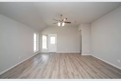 2926 Grand Hawthorne Road, Conroe, TX 77385 - Photo 8