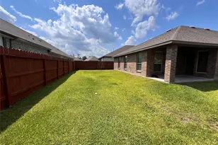 2926 Grand Hawthorne Rd, Conroe, TX 77385 - Photo 18