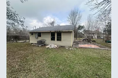 800 Mayo Street, Baytown, TX 77520 - Photo 1