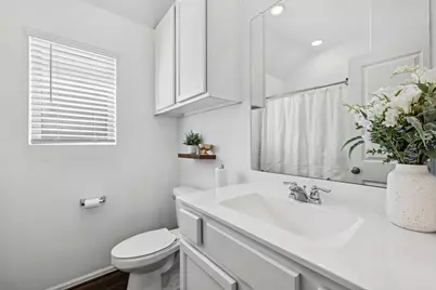 7106 Hillside Avenue, Mont Belvieu, TX 77523 - Photo 18