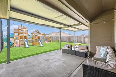 7106 Hillside Avenue, Mont Belvieu, TX 77523 - Photo 20