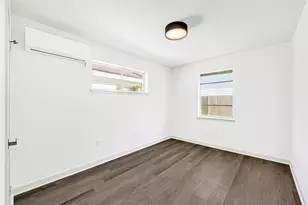 8701 Bertwood St, Houston, TX 77016 - Photo 16