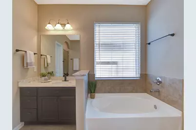 11711 Petal Falls Lane, Tomball, TX 77377 - Photo 36
