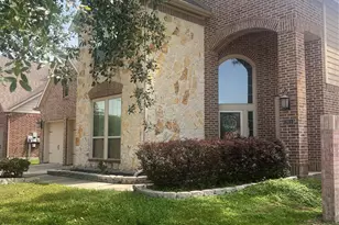 2911 Meadows Pond Ln, Pearland, TX 77584 - Photo 2