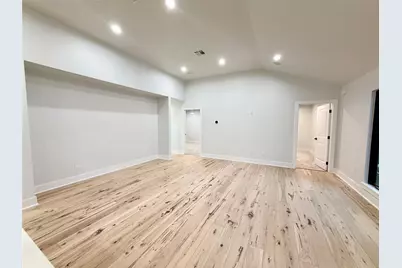 001 1/2 Common Street, Houston, TX 77009 - Photo 8