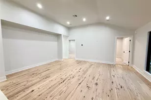 001 1/2 Common St, Houston, TX 77009 - Photo 8