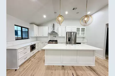 001 1/2 Common Street, Houston, TX 77009 - Photo 12