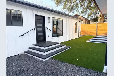 001 1/2 Common Street, Houston, TX 77009 - Photo 2