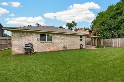 9618 Springmont Drive, Houston, TX 77080 - Photo 42