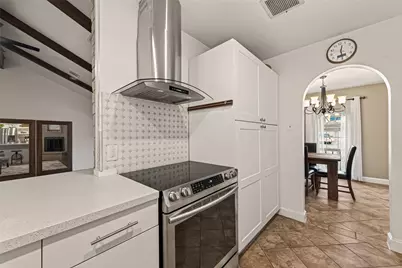 9618 Springmont Drive, Houston, TX 77080 - Photo 18