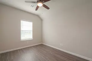 5318 Briana Dee Dr, Rosharon, TX 77583 - Photo 4