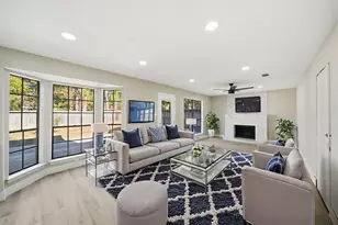 22 Cricket Hollow Pl, Spring, TX 77381 - Photo 4