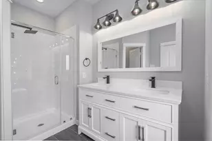 8440 Berry Brush, Houston, TX 77022 - Photo 14