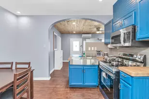 915 8th St, Galveston, TX 77550 - Photo 24