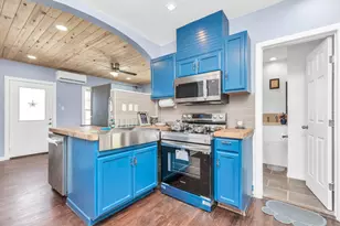 915 8th St, Galveston, TX 77550 - Photo 22