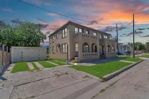 915 8th St, Galveston, TX 77550 - Photo 6