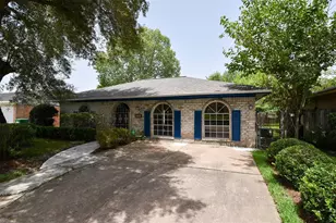11719 Murr Way, Houston, TX 77048 - Photo 1