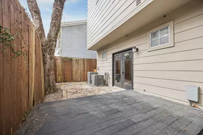 2404 Fairview Street #C, Houston, TX 77006 - Photo 24