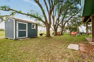 88 Bay St, Port O'Connor, TX 77982 - Photo 12