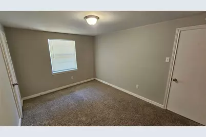 5731 W Airport Boulevard, Houston, TX 77035 - Photo 14