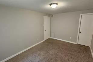 5731 W Airport Blvd, Houston, TX 77035 - Photo 14