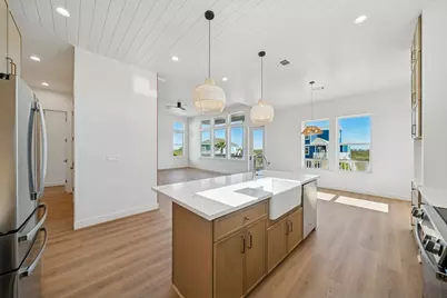 3930 Mendocino, Galveston, TX 77008 - Photo 16