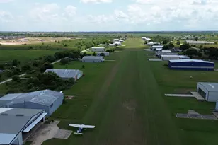 4611 Sport Flyers Ln, Brookshire, TX 77423 - Photo 4
